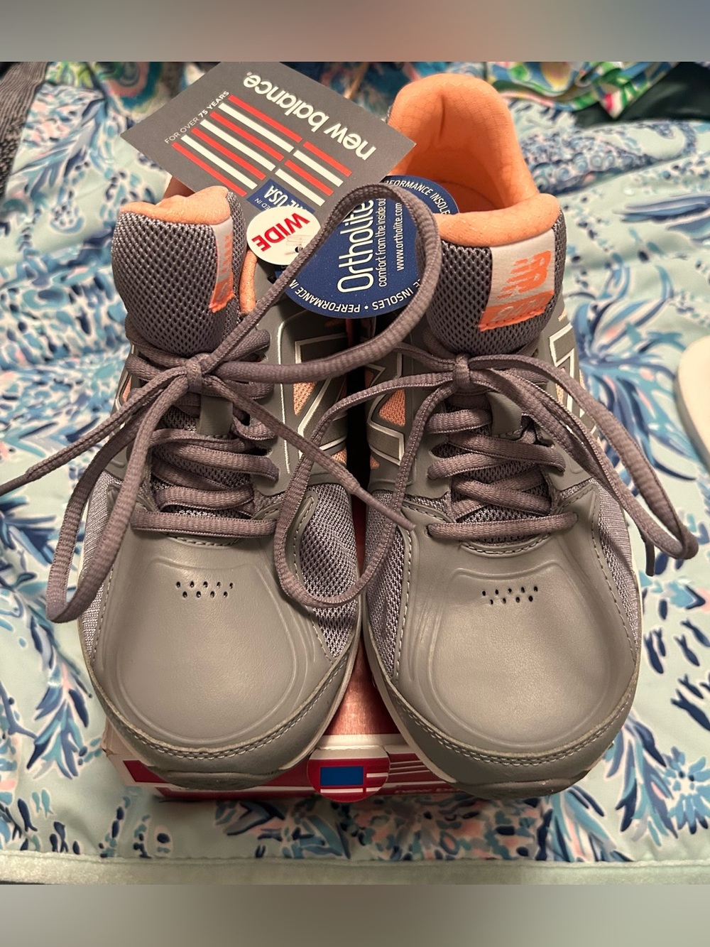 New Balance 847v3 Women's Walking Sneakers Lace Up Size 7 Wide 2E Gray WW847GY3